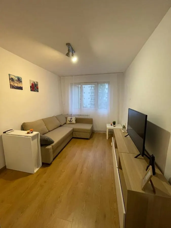 Apartamento Zeus Apartament Close To Presidencial Palace Bucareste