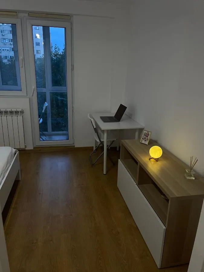 Apartamento Zeus Apartament Close To Presidencial Palace Bucareste